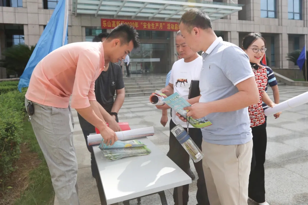 1607478657131259.jpg 640.webp (2).jpg